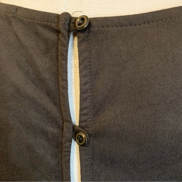 Maurices Suede Forest Green Tee Sz. M - Picture 3 of 4